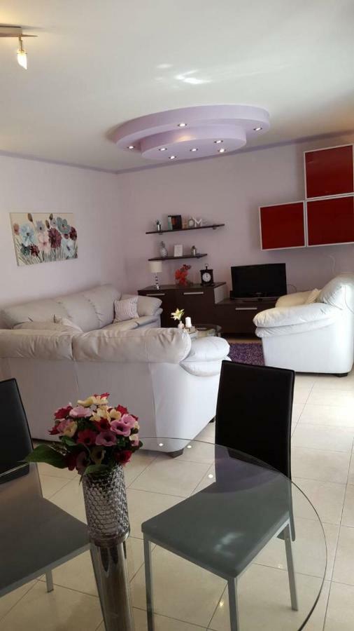 Апартаменты Apartman Luly Каштела Экстерьер фото